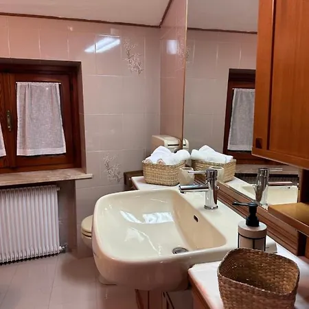Daire Appartamentino Via Aquileia Udine